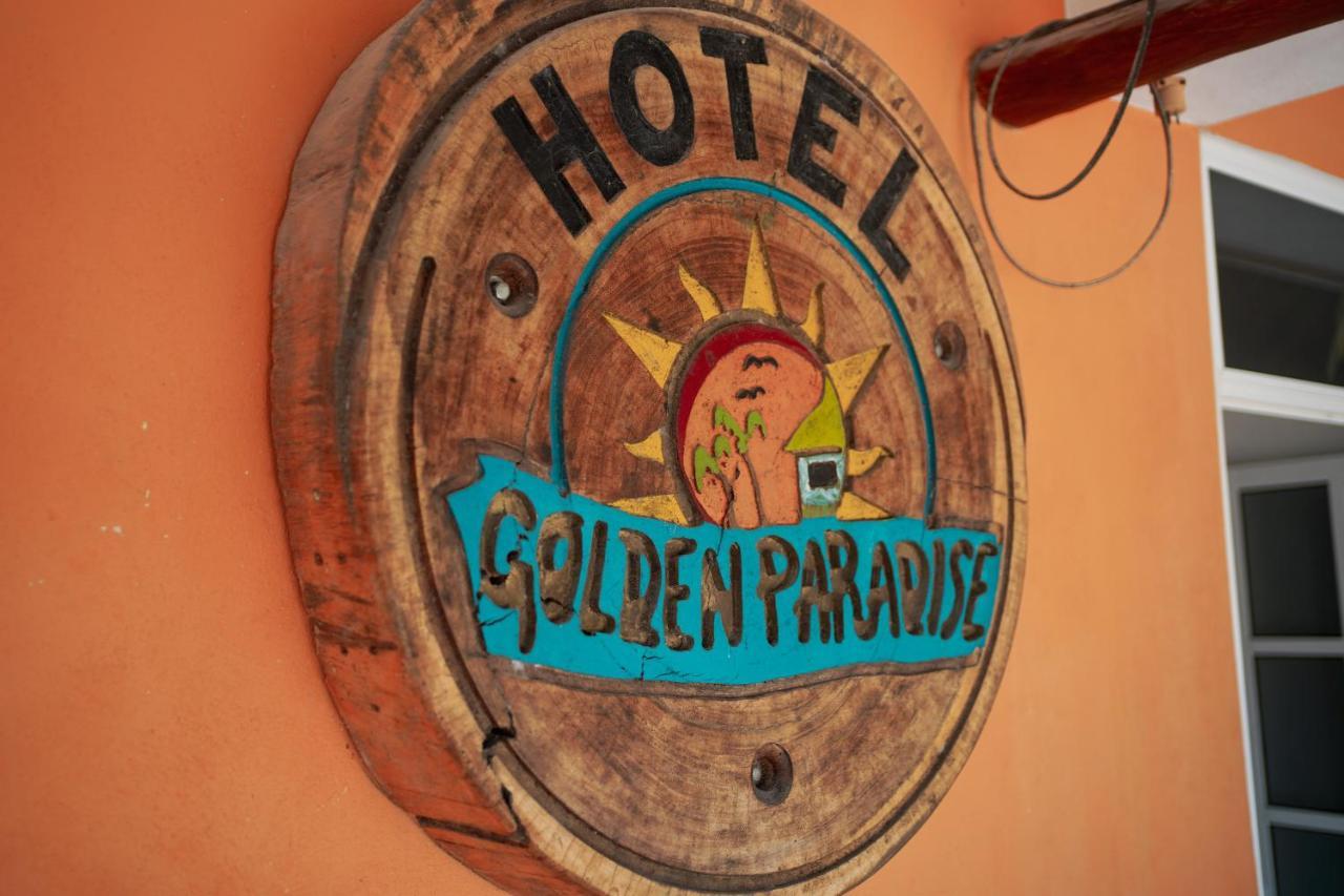 Отель Golden Paradise Town Остров Холбокс Экстерьер фото